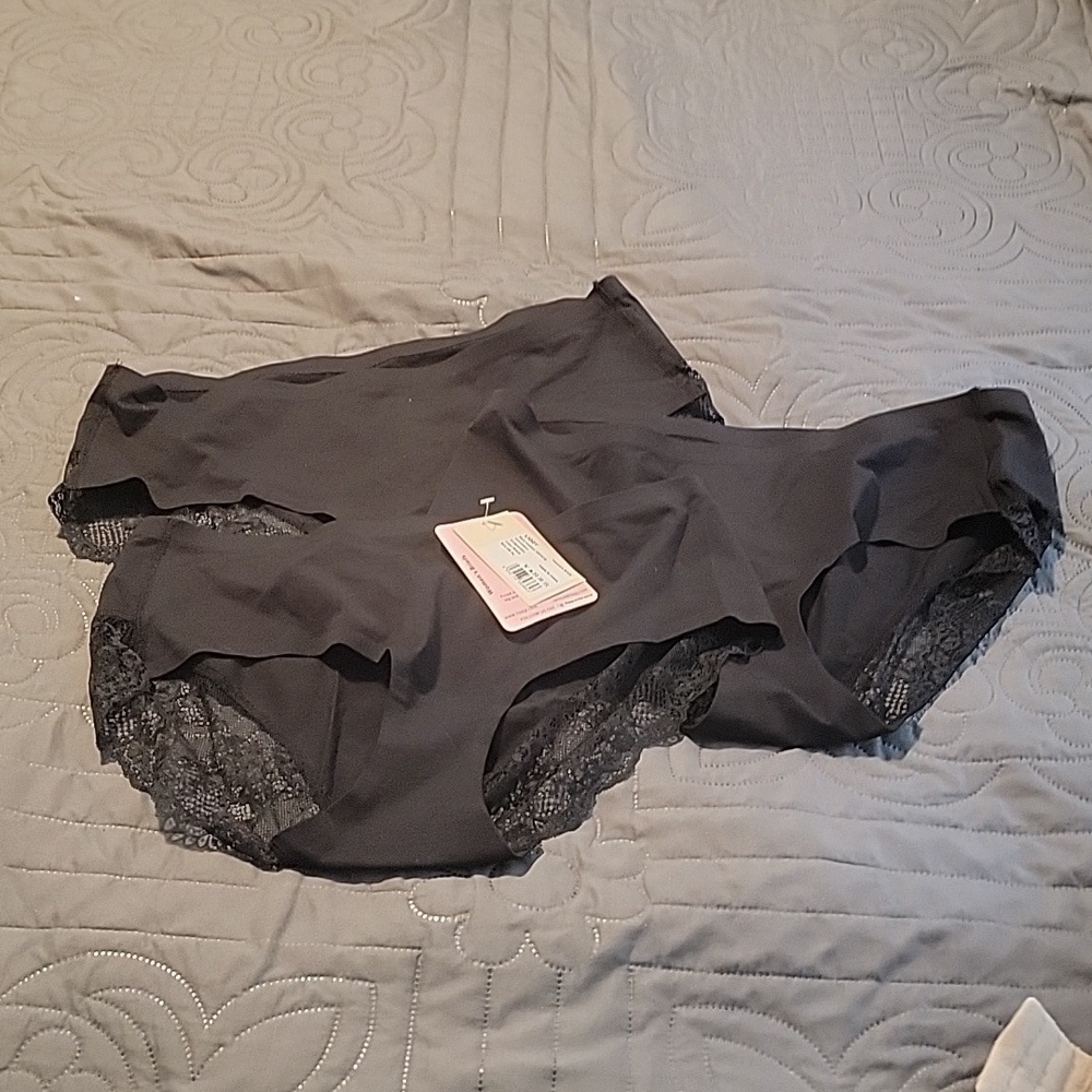 NWT‎ 3 Pair of Liqqy Black Womens Briefs